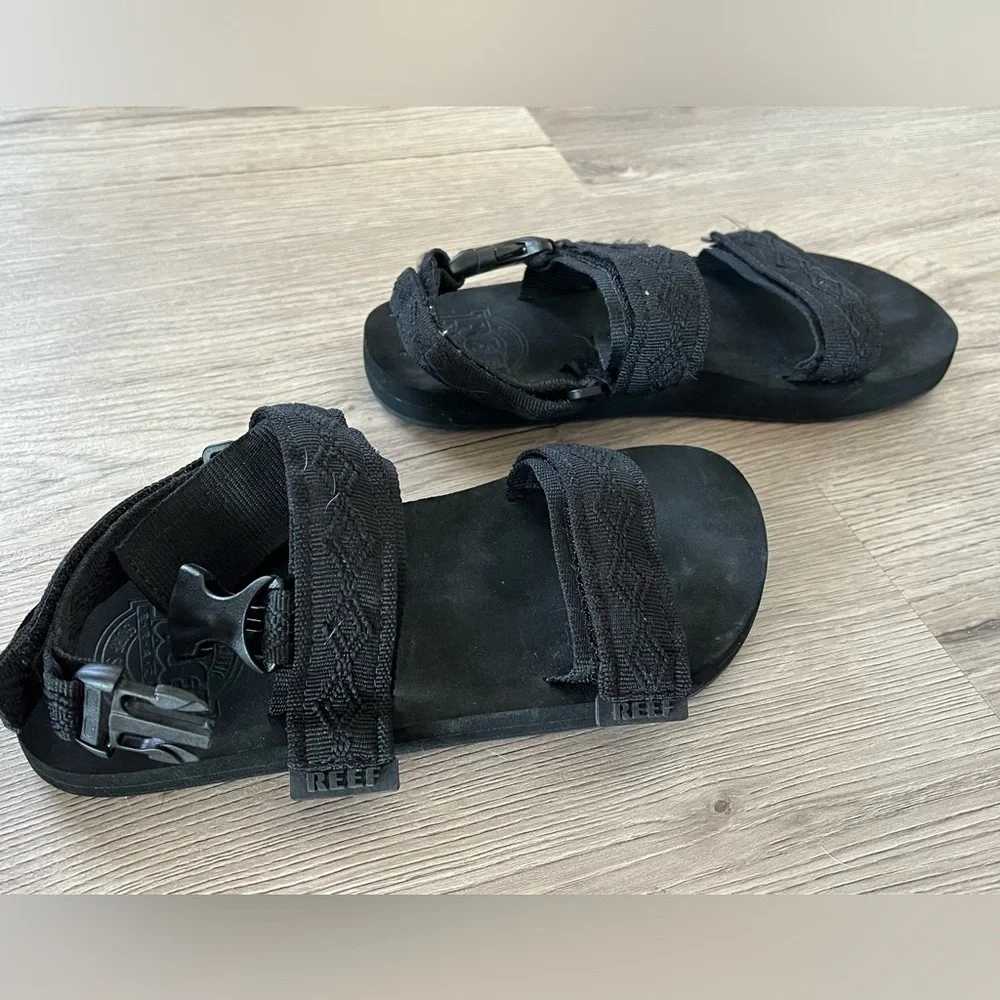 Reef Unisex Convertible Black Sandals Size 6M
